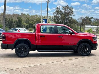 RAM 1500 3.0T Nafta 426HP 4x4. Recibo vehiculos