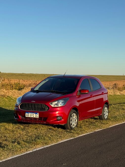 VENDO O PERMUTO - FORD KA 1.5 2017
