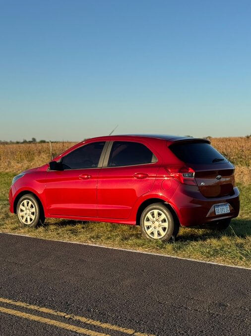 VENDO O PERMUTO - FORD KA 1.5 2017