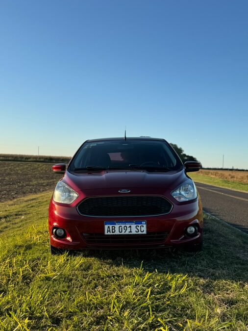 VENDO O PERMUTO - FORD KA 1.5 2017