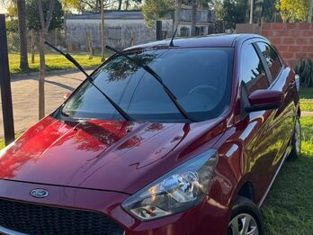 VENDO O PERMUTO - FORD KA 1.5 2017