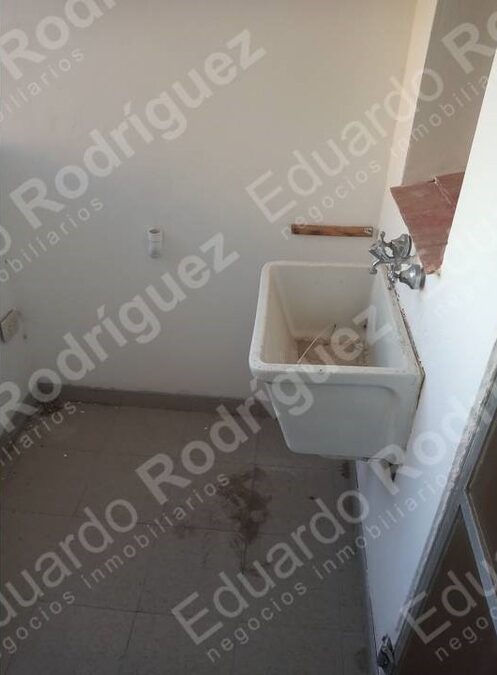 Se vende excelente dpto. Av. Alameda de la Federación casi Catamarca