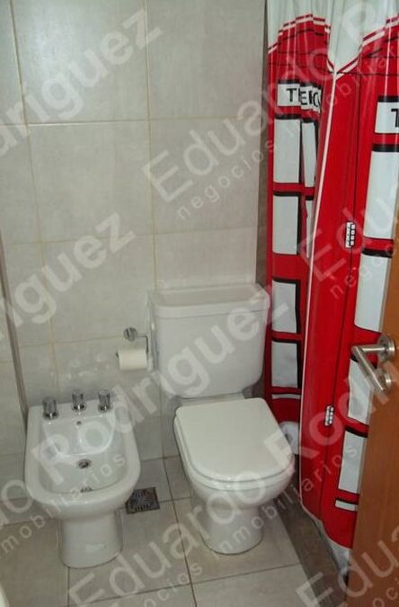 En venta excelente monoambiente – edificio calle Villaguay 1165