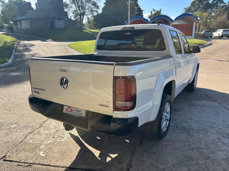 VOLKSWAGEN AMAROK V6 30TD 4X4 DC AT COMFORT. Recibo vehículos de menor y mayor valor
