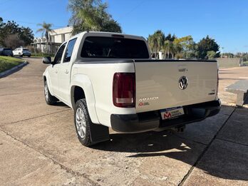 VOLKSWAGEN AMAROK V6 30TD 4X4 DC AT COMFORT. Recibo vehículos de menor y mayor valor