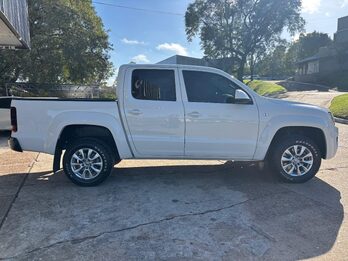 VOLKSWAGEN AMAROK V6 30TD 4X4 DC AT COMFORT. Recibo vehículos de menor y mayor valor