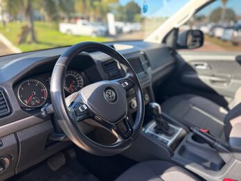 VOLKSWAGEN AMAROK V6 30TD 4X4 DC AT COMFORT. Recibo vehículos de menor y mayor valor