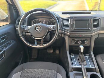 VOLKSWAGEN AMAROK V6 30TD 4X4 DC AT COMFORT. Recibo vehículos de menor y mayor valor