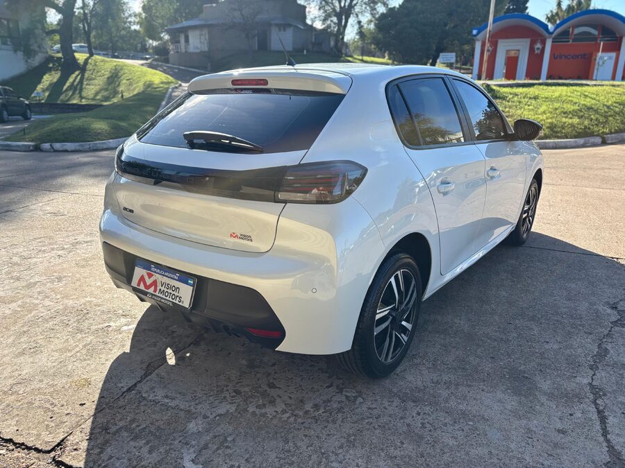 PEUGEOT 208 1.6 ALLURE PK. Recibo vehículos.