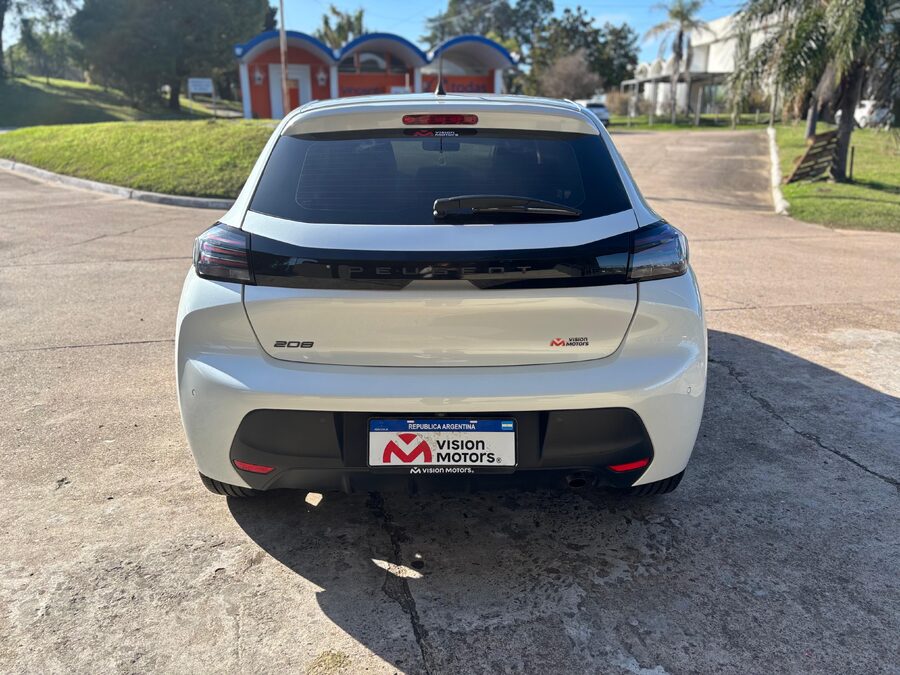 PEUGEOT 208 1.6 ALLURE PK. Recibo vehículos.