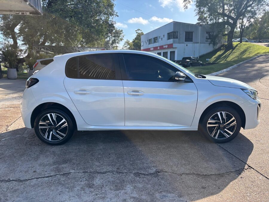 PEUGEOT 208 1.6 ALLURE PK. Recibo vehículos.