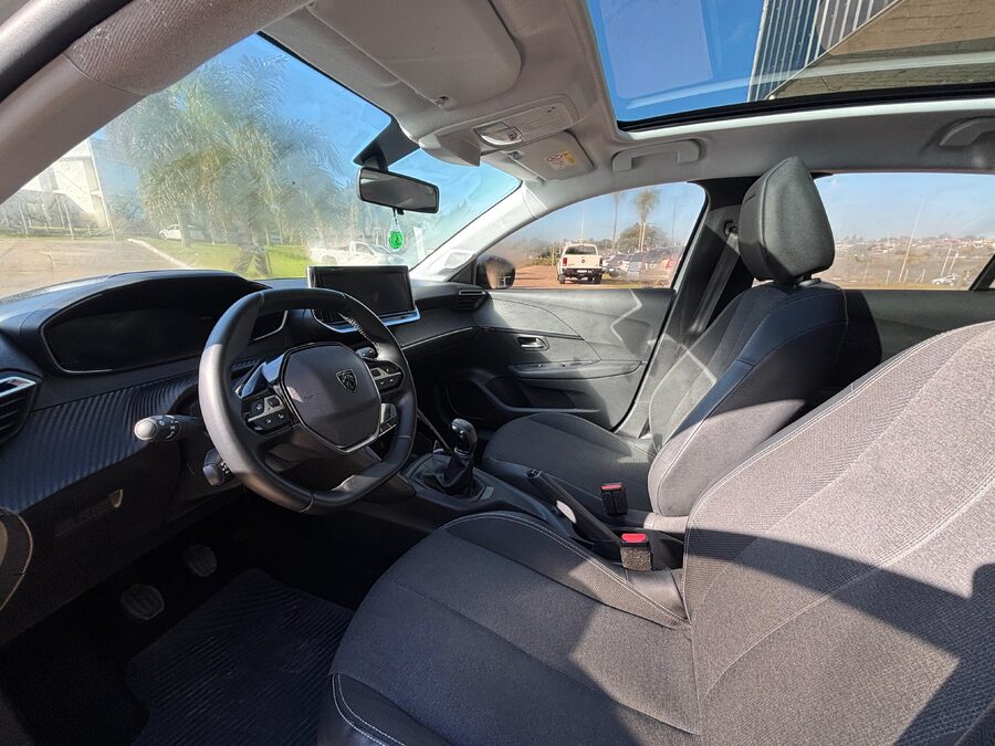 PEUGEOT 208 1.6 ALLURE PK. Recibo vehículos.