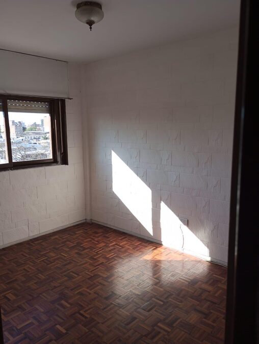 Vendo departamento con cochera