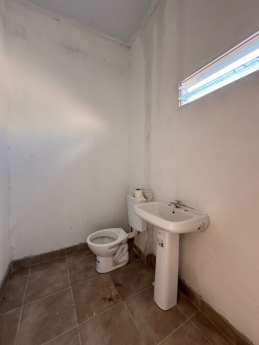 ✅ALQUILO LOCAL COMERCIAL EN AV DE LAS AMÉRICAS $700.000