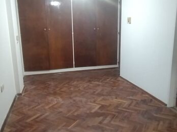Alquilo monoambiente semiamoblado