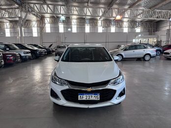 CRUZE 4P 1.4T LT MT 4P - AÑO 2022 - 91.018KM