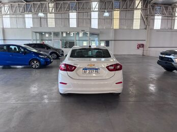 CRUZE 4P 1.4T LT MT 4P - AÑO 2022 - 91.018KM