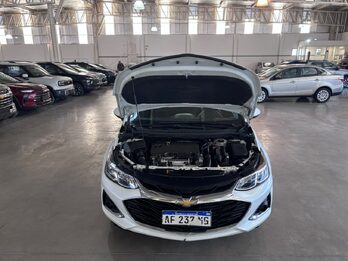 CRUZE 4P 1.4T LT MT 4P - AÑO 2022 - 91.018KM