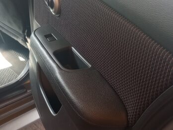 NISSAN TIIDA. 74mil km