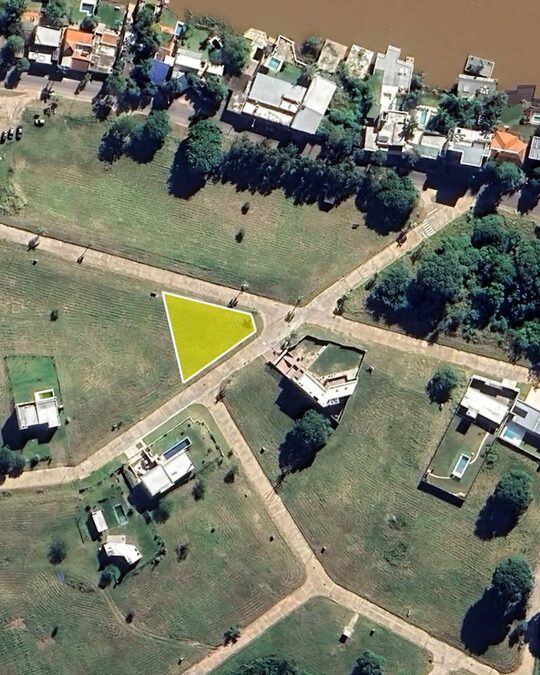 Terreno con vista al Río en zona Bajada Grande