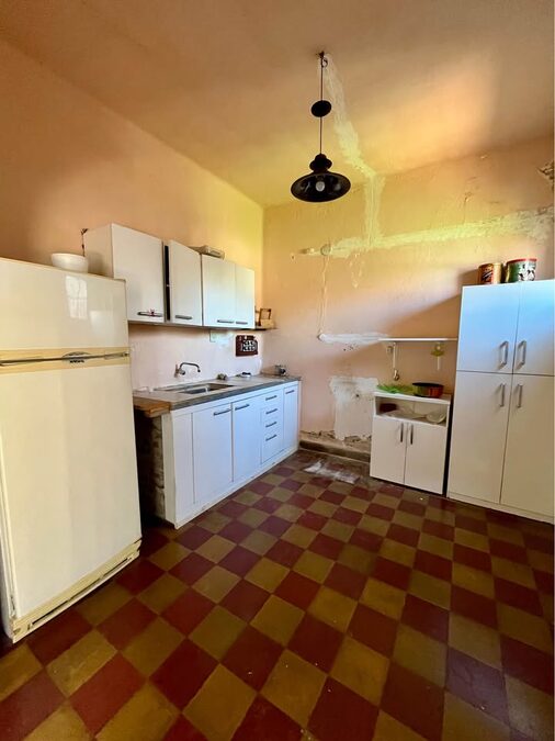Casa de 2/3 dormitorios a refaccionar