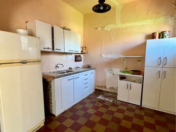 Casa de 2/3 dormitorios a refaccionar