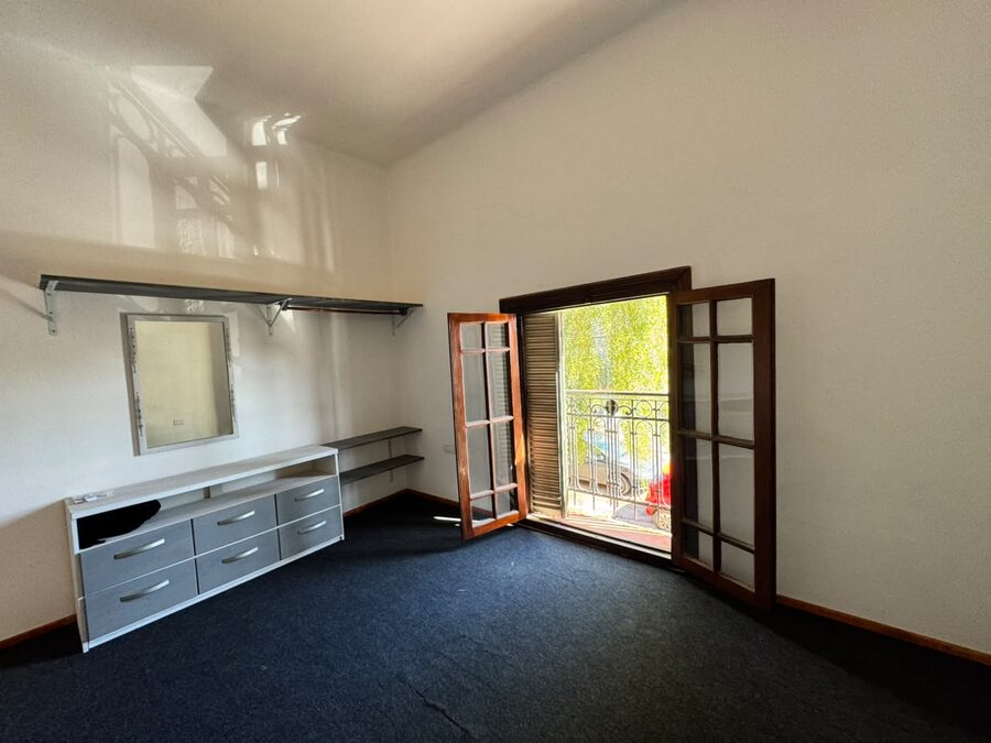 SE ALQUILA LOFT UN DORMITORIO PERON Y ALEM. PRECIO FINAL
