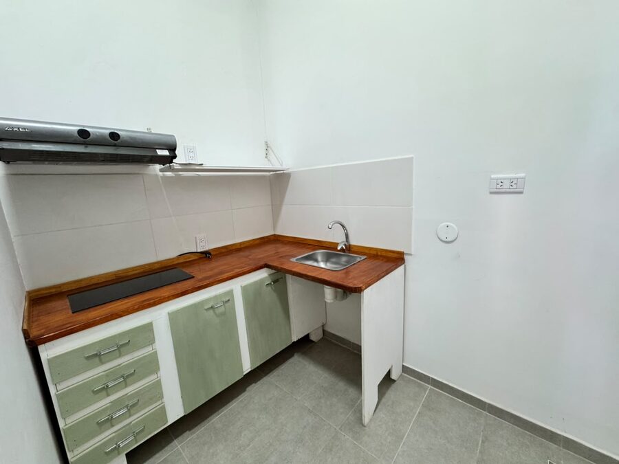 SE ALQUILA LOFT UN DORMITORIO PERON Y ALEM. PRECIO FINAL