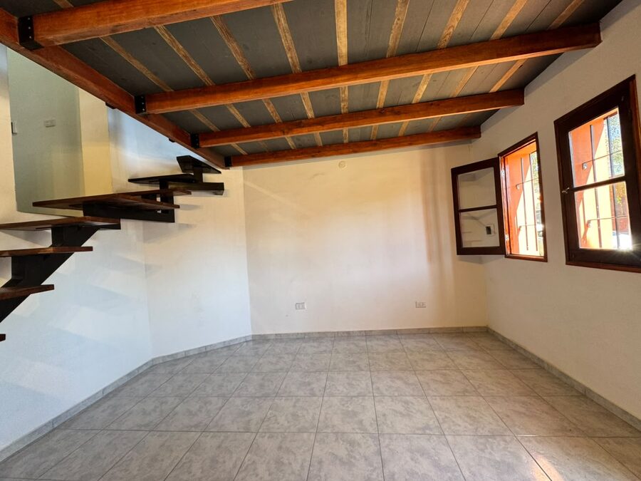 SE ALQUILA LOFT UN DORMITORIO PERON Y ALEM. PRECIO FINAL
