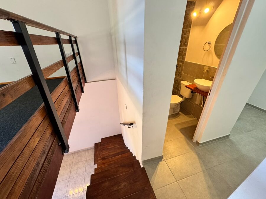 SE ALQUILA LOFT UN DORMITORIO PERON Y ALEM. PRECIO FINAL