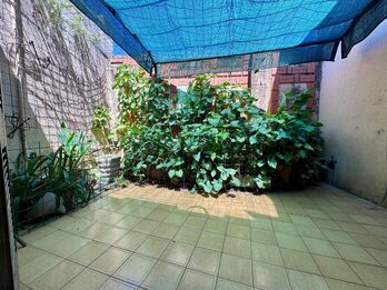 VENTA CASA + LOCAL CALLE 25 DE MAYO