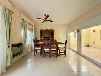 VENTA CASA 3 DORM ZONA LA TOMA CALLE LOS ROBLES