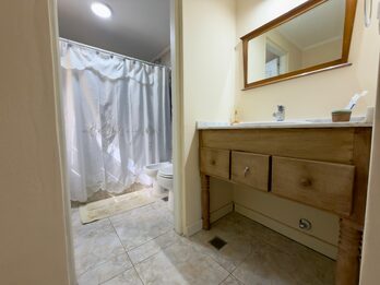 VENTA CASA 3 DORM ZONA LA TOMA CALLE LOS ROBLES