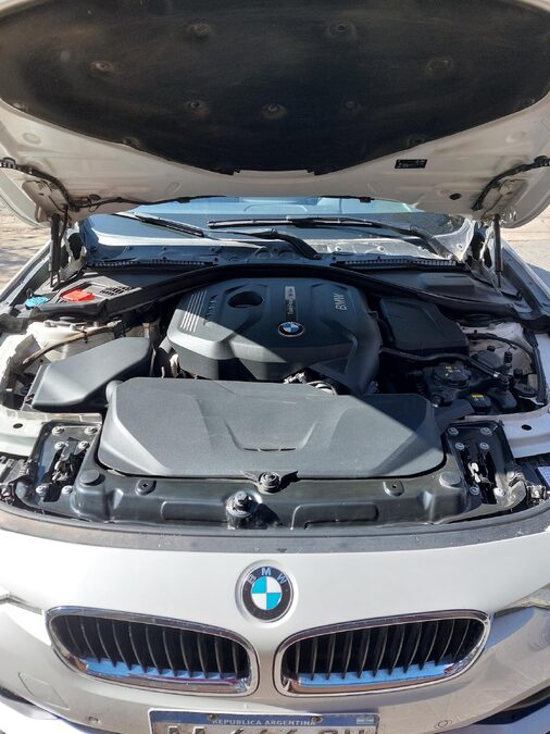 DUEÑO VENDE BMW SERIE 3 2.0 320i 2016