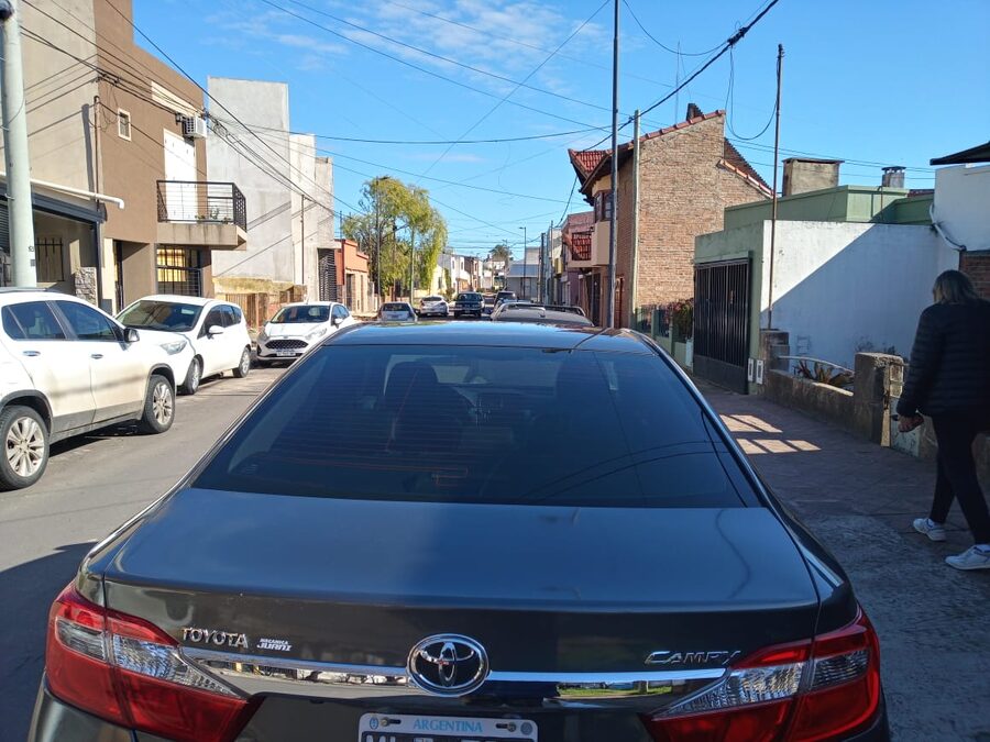 TOYOTA CAMRY