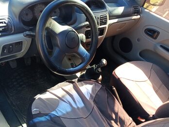 Vendo Clio 2005