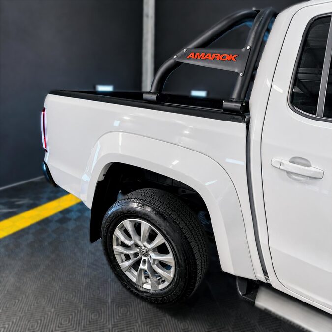 VOLKSWAGEN AMAROK 2.0TD CONFORT 4X2 AT 180HP - AÑO 2.021