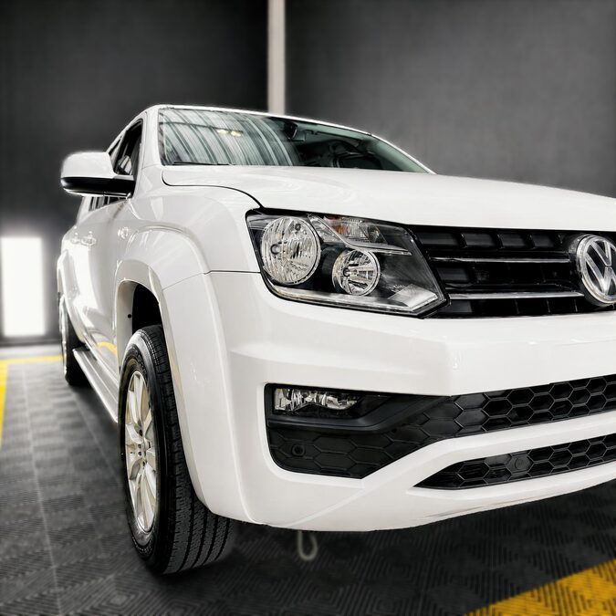 VOLKSWAGEN AMAROK 2.0TD CONFORT 4X2 AT 180HP - AÑO 2.021
