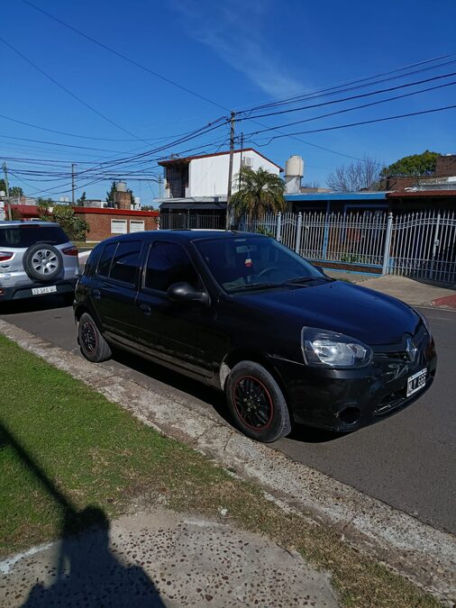 Clio expresión pack 2 2014, excelente estado.-