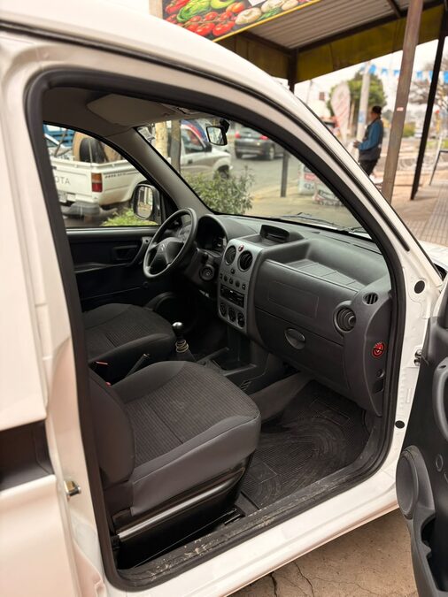 Citroën Berlingo Furgon 1.6 Hdi 2025, como cero km.-