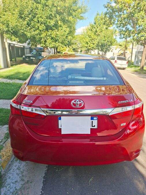 Vendo o permuto Corolla 2017