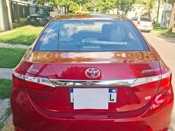 Vendo o permuto Corolla 2017