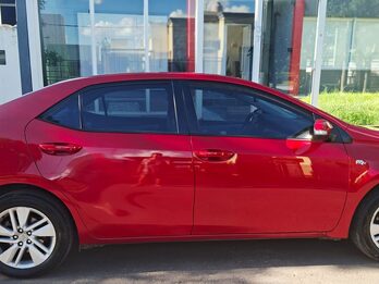 Vendo o permuto Corolla 2017
