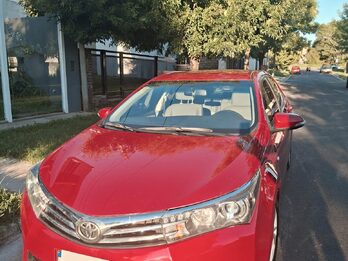 Vendo o permuto Corolla 2017