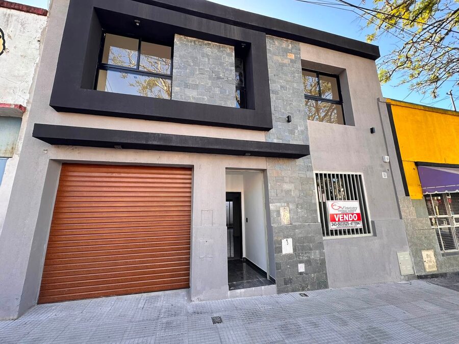 VENDO CASA A ESTRENAR 3 DORM. 3 BAÑOS