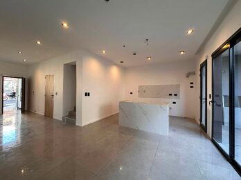 VENDO CASA A ESTRENAR 3 DORM. 3 BAÑOS