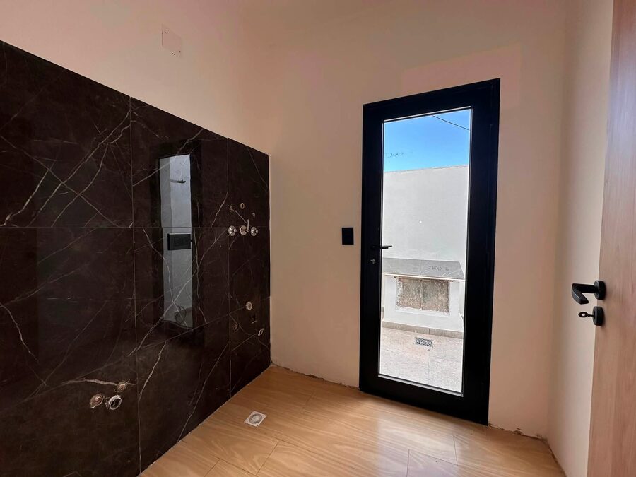 VENDO CASA A ESTRENAR 3 DORM. 3 BAÑOS