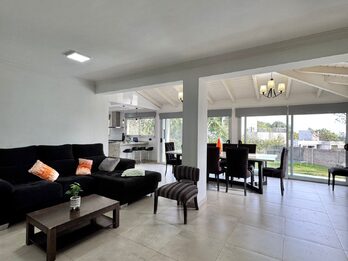 CASA EXCLUSIVA 4 DORMITORIOS | ZONA LA TOMA