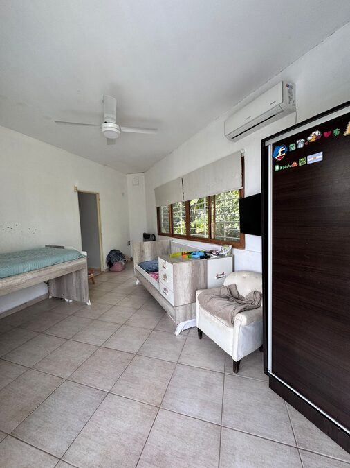 CASA EXCLUSIVA 4 DORMITORIOS | ZONA LA TOMA