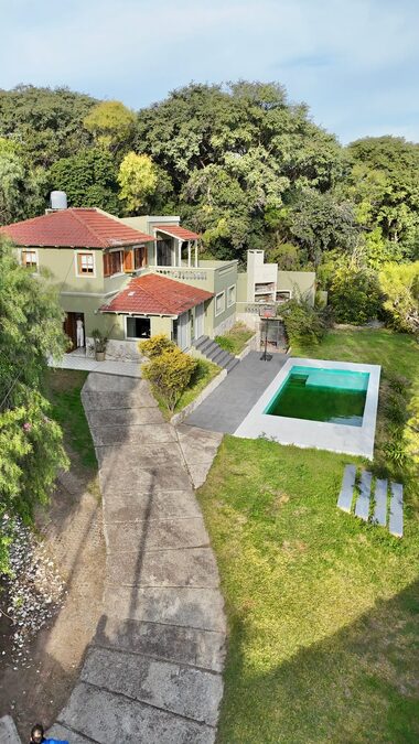 CASA EXCLUSIVA 4 DORMITORIOS | ZONA LA TOMA